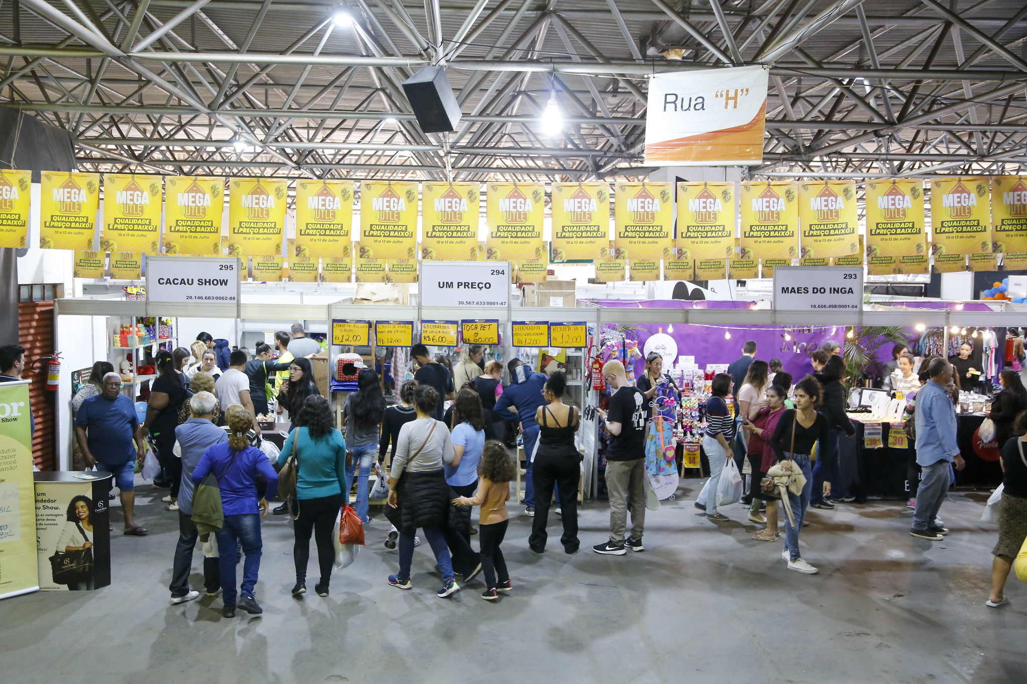 Mega outlet feira ponta de estoque 2024